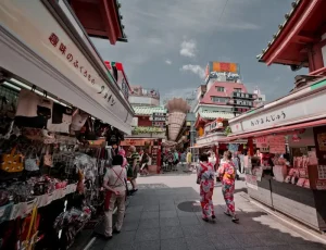 Shopping in Japan: Essential Japanese Phrases for a Smooth Experience