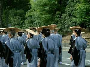 Kyoto Bus vs. Train: Which is Best for Your Sightseeing?