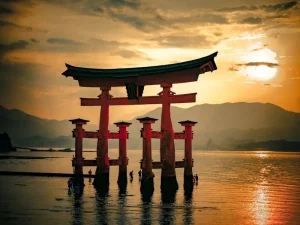 Nagasaki Beyond the Bomb: History, Culture, and Culinary Delights