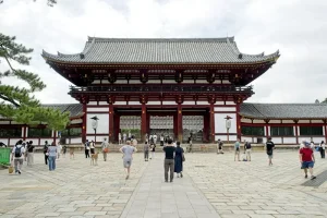 Todai-ji Temple Guide: Visiting Nara’s Great Buddha Hall