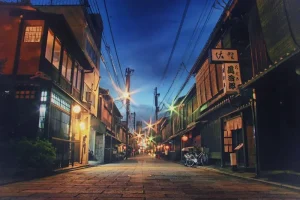 Visiting Fushimi Inari Shrine: Tips for Beating the Crowds