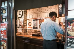 Cash or Card in Japan? The Ultimate Payment Guide for Tourists